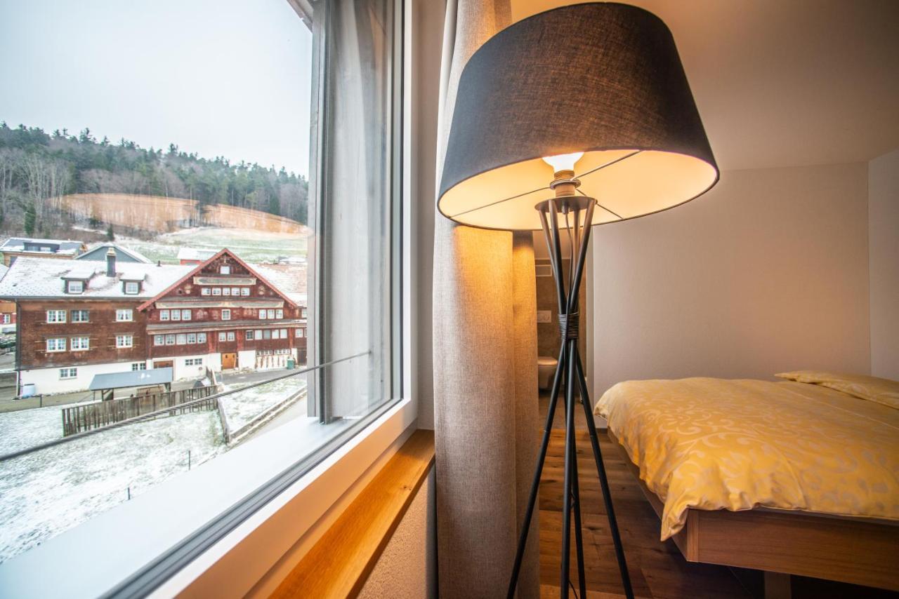 Hotel Roessli Tufertschwil Luetisburg Екстер'єр фото