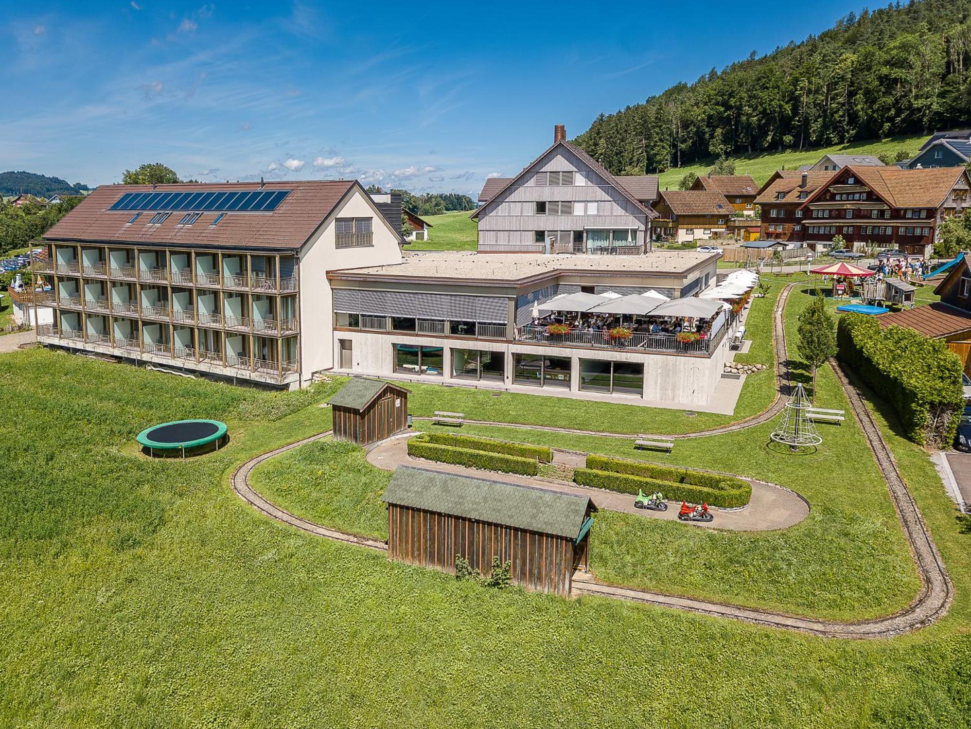 Hotel Roessli Tufertschwil Luetisburg Екстер'єр фото